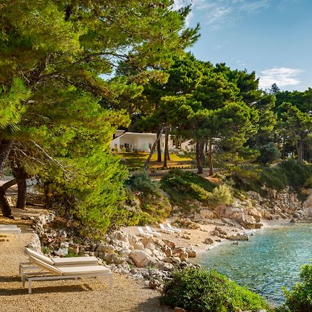 Valamar Carolina Hotel & Villas 캄포르 외부 사진