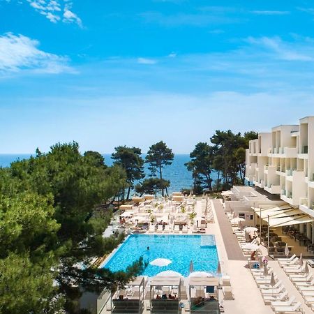 Valamar Carolina Hotel & Villas 캄포르 외부 사진