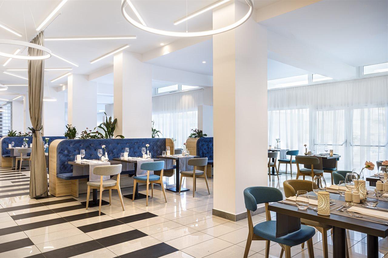 Valamar Carolina Hotel & Villas 캄포르 외부 사진