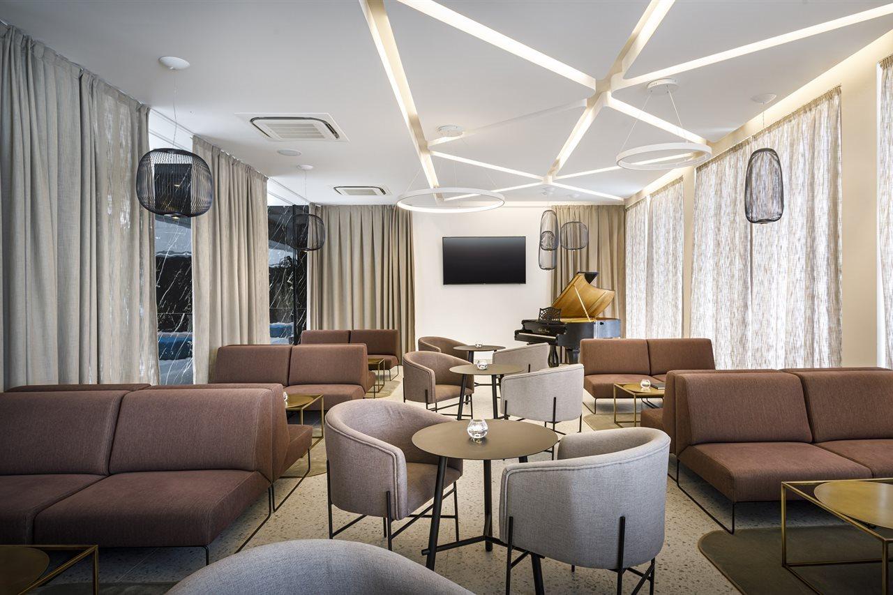 Valamar Carolina Hotel & Villas 캄포르 외부 사진
