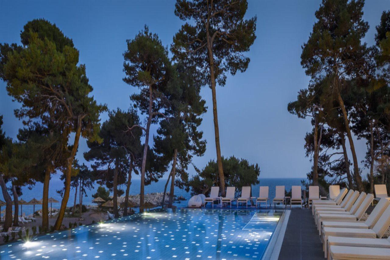 Valamar Carolina Hotel & Villas 캄포르 외부 사진