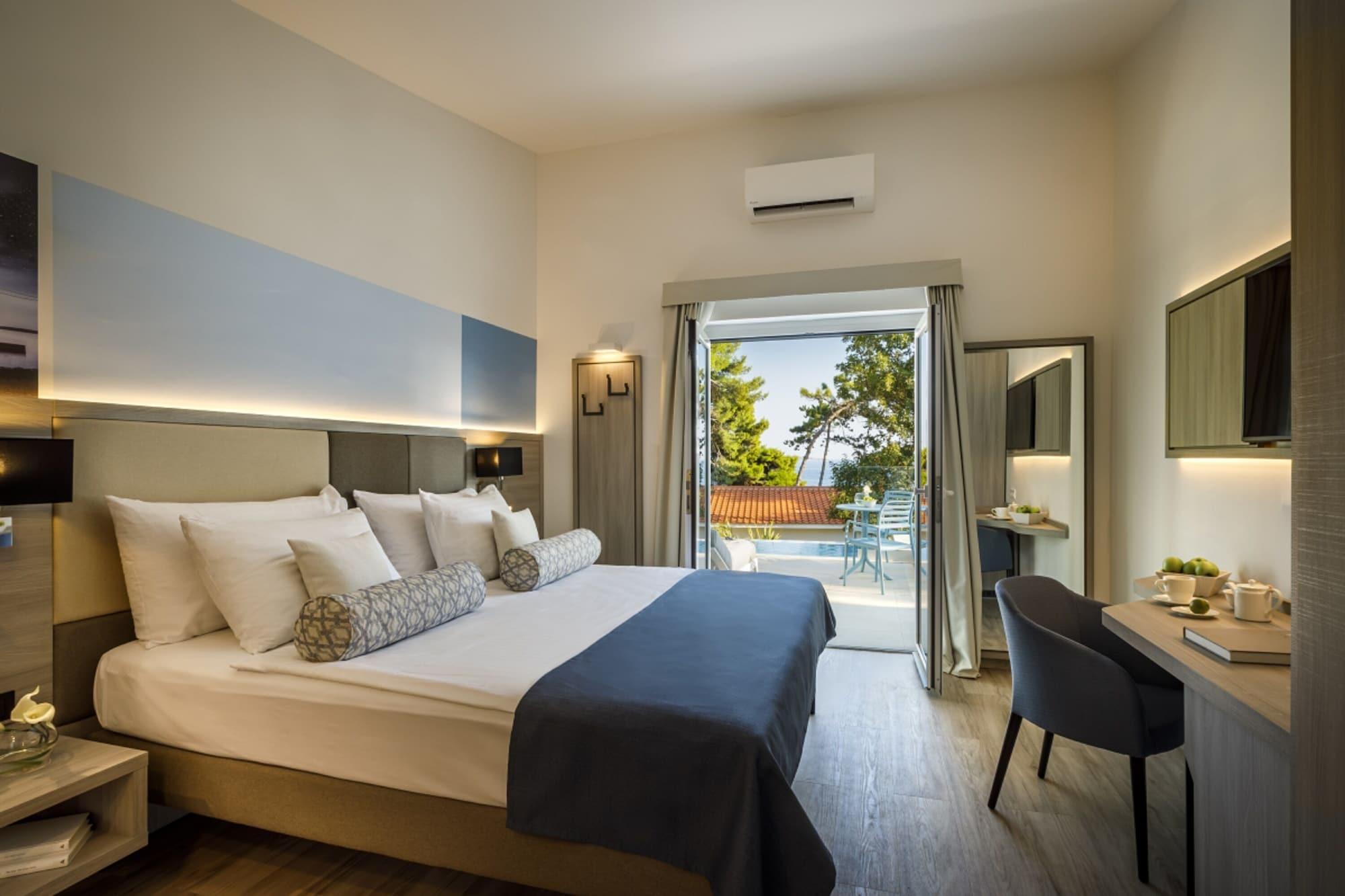 Valamar Carolina Hotel & Villas 캄포르 외부 사진