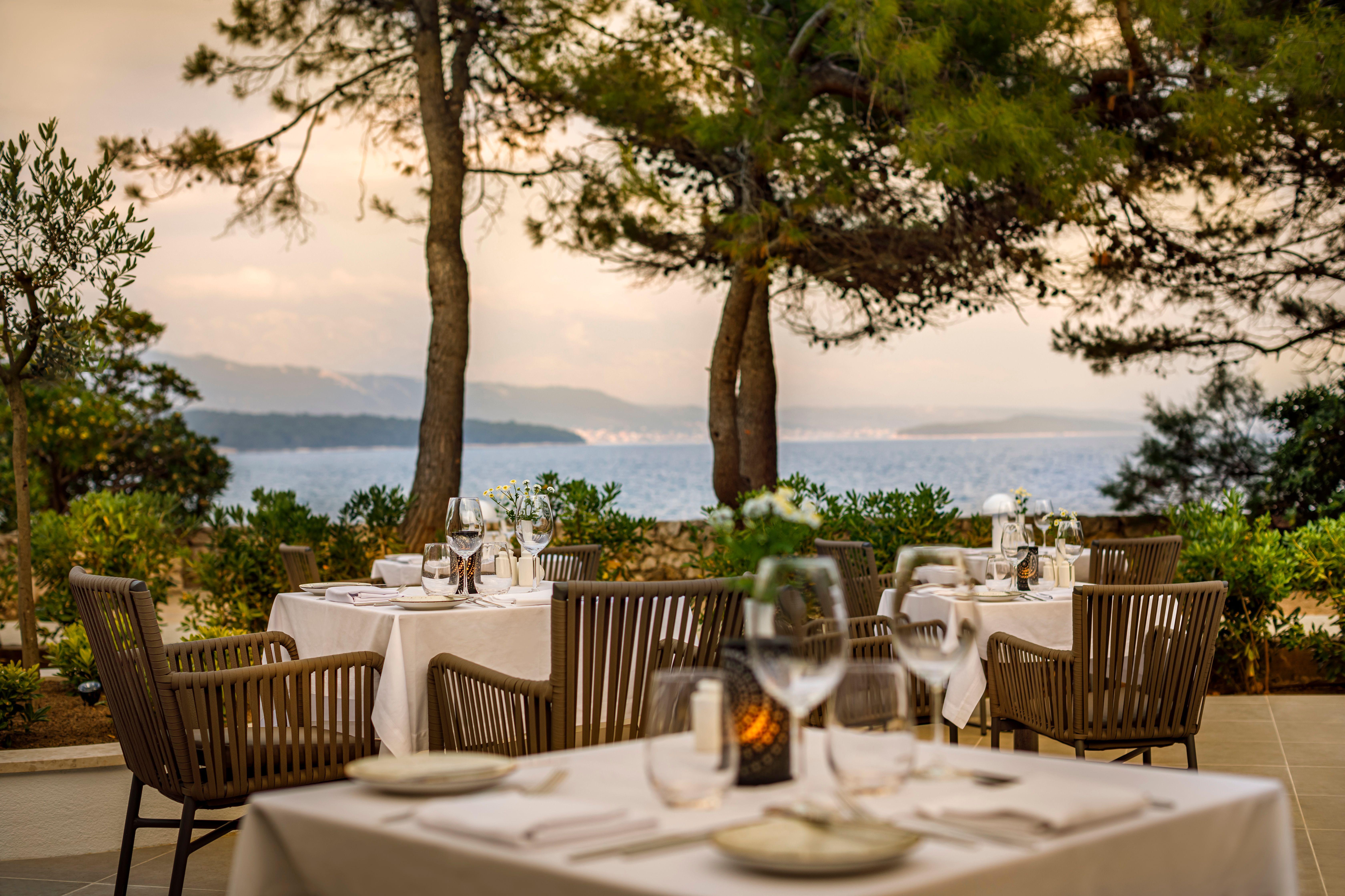 Valamar Carolina Hotel & Villas 캄포르 외부 사진