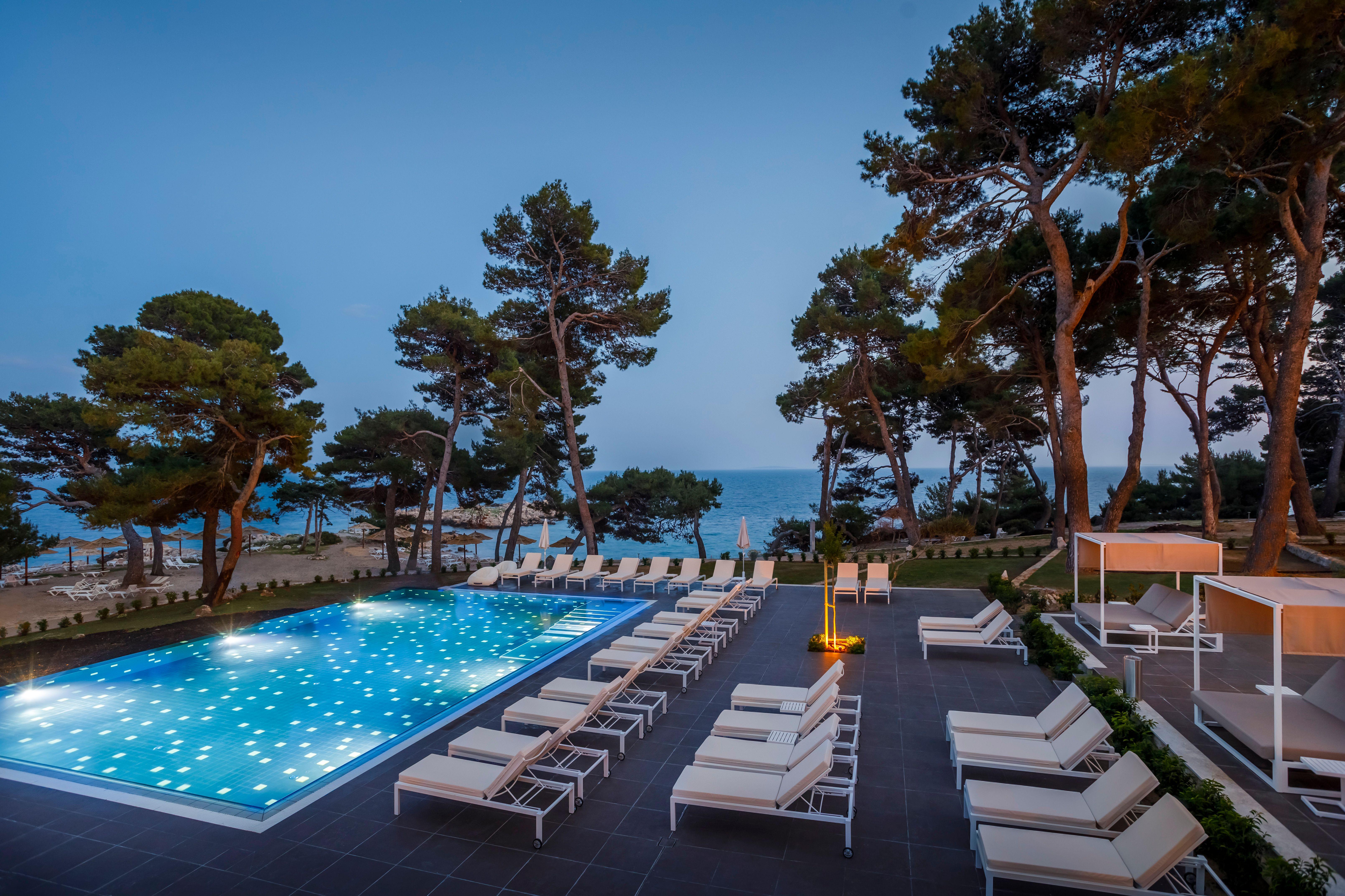 Valamar Carolina Hotel & Villas 캄포르 외부 사진