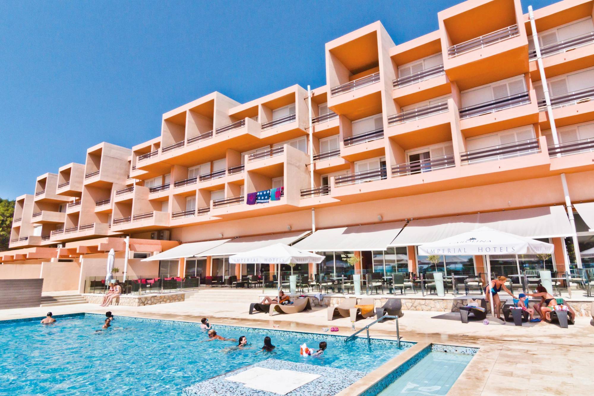 Valamar Carolina Hotel & Villas 캄포르 외부 사진