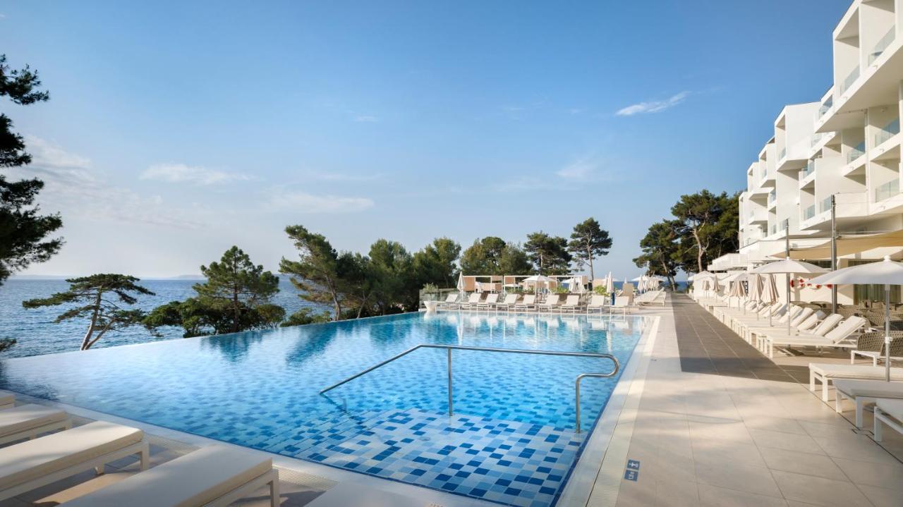 Valamar Carolina Hotel & Villas 캄포르 외부 사진